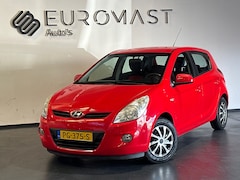 Hyundai i20 - 1.4i DynamicVersion Airco - Nieuw koppelingset - Nieuw apk