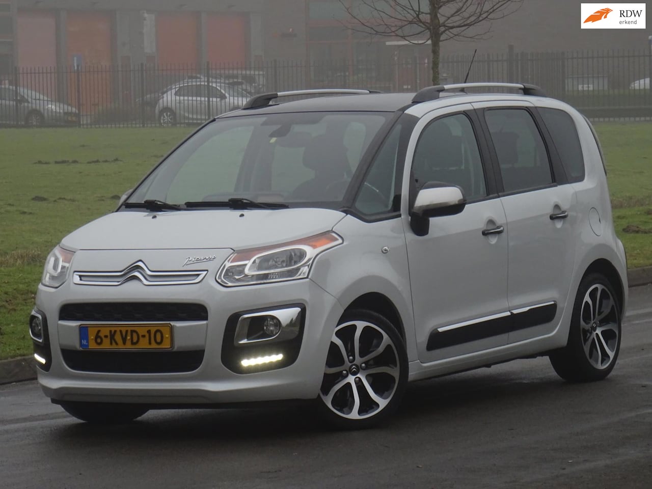 Citroën C3 Picasso - 1.6 VTi Collection NAP/PANO/NAVI/CAMERA - AutoWereld.nl