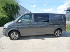 Volkswagen Transporter - 2.0 TDI L2H1 30 Highline D C 5 zits Aut 204 pk 2 zijschuifdeur, trekhaak, BPM vrij dubbel