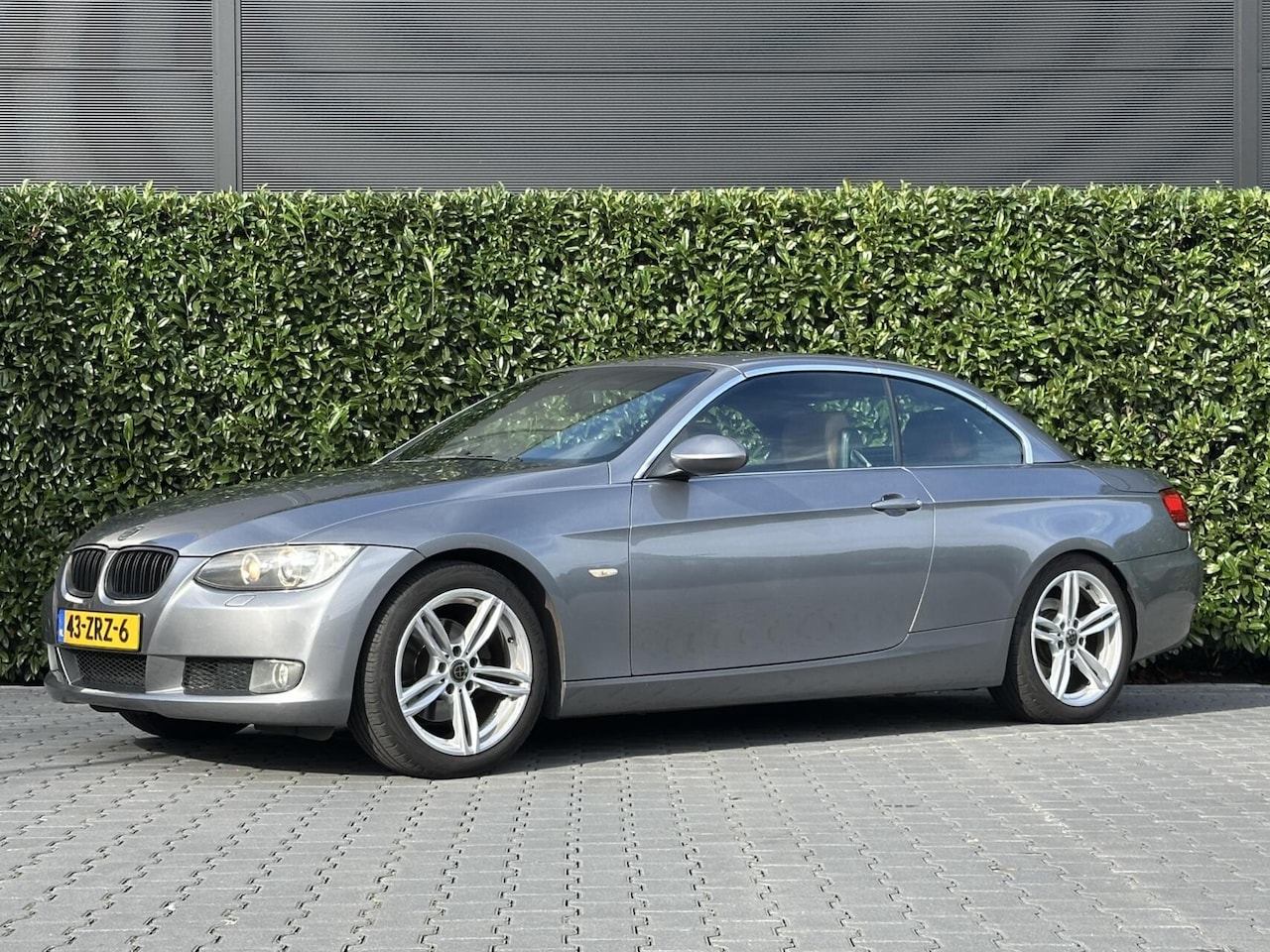 BMW 3-serie Cabrio - 320i High Executive 320i High Executive, LEDER, CRUISE, MEMORY, NAVI, ECC-AIRCO, STOELVERWARMING, LICHTMETAAL - AutoWereld.nl