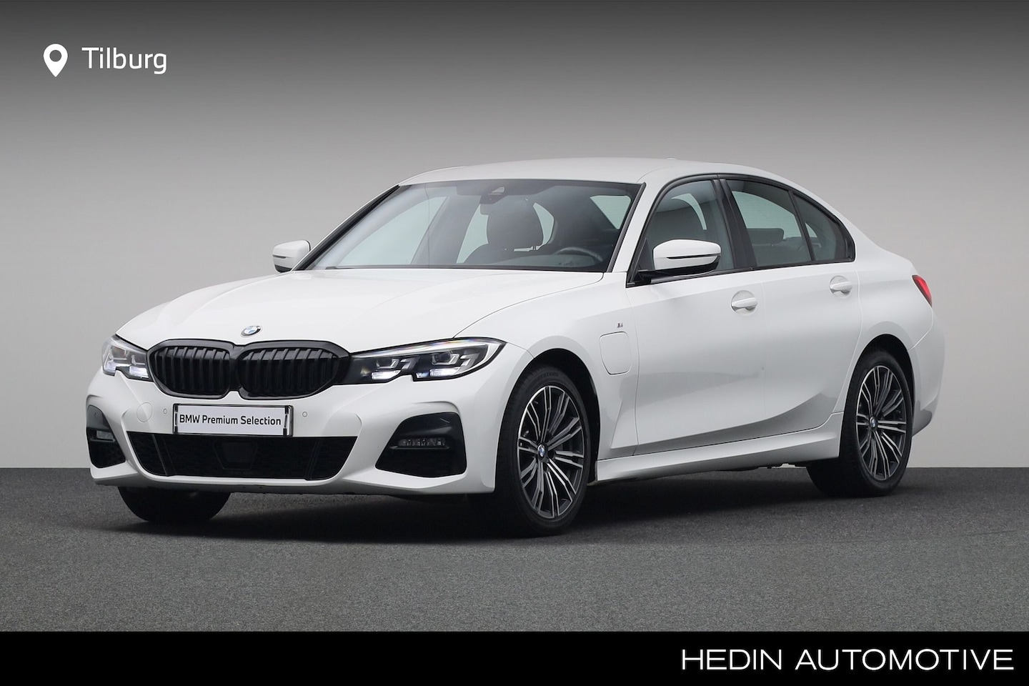 BMW 3-serie - 330e High Executive | DAB-Tuner | BMW Live Cockpit Professional | Hifi System | Model M Sp - AutoWereld.nl