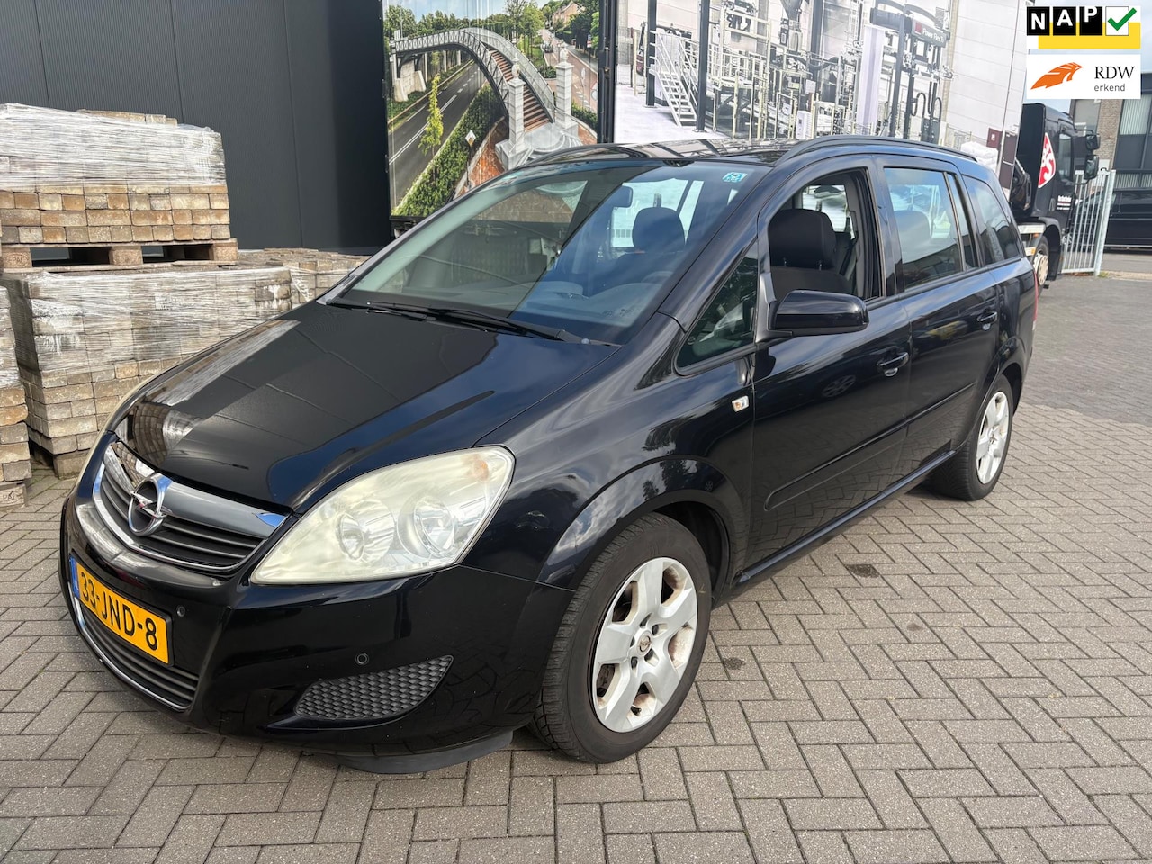Opel Zafira - 1.6 Cosmo met nieuwe koppeling - AutoWereld.nl