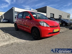 Daihatsu Sirion 2 - 1.0-12V Premium