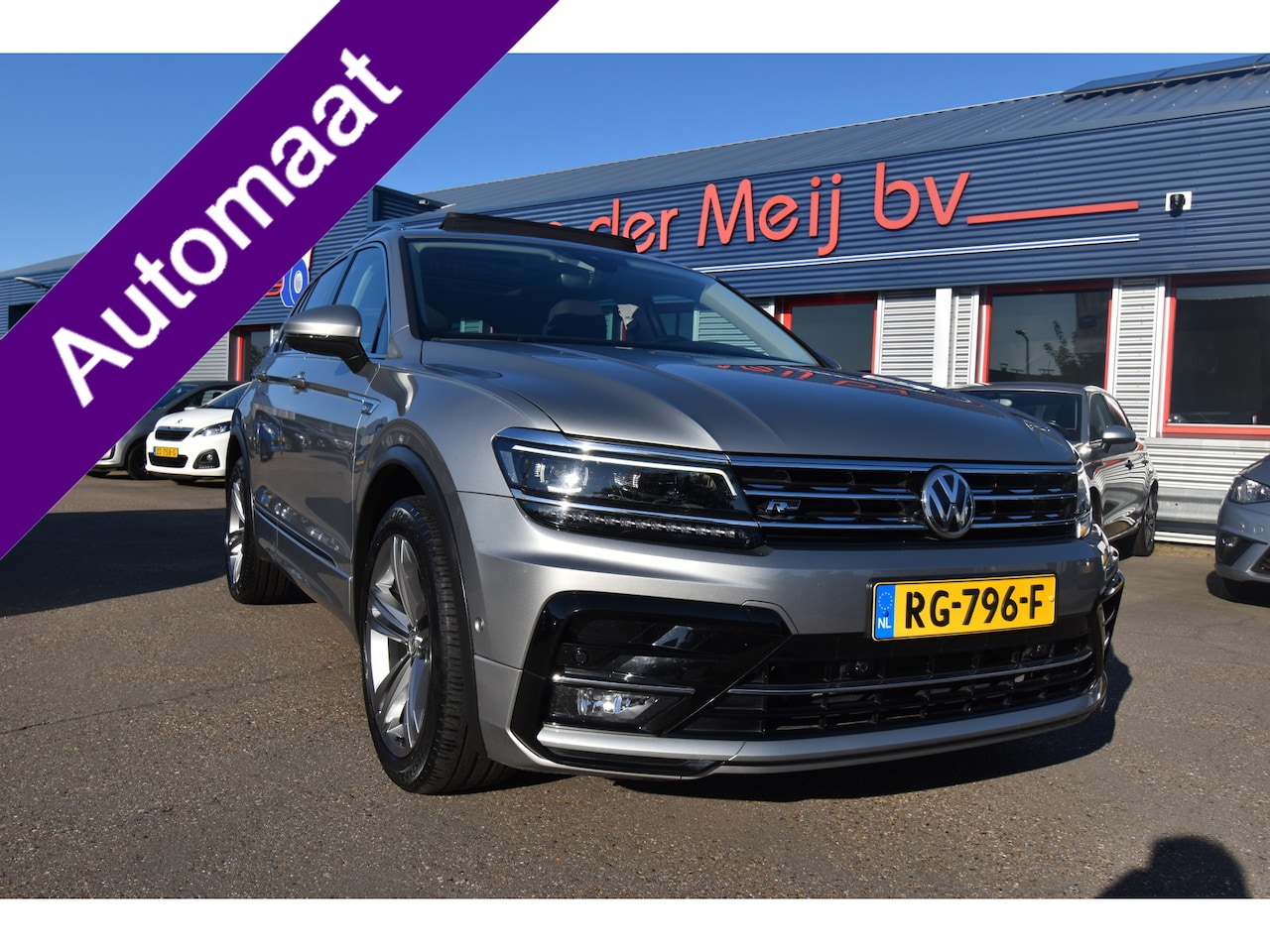 Volkswagen Tiguan - 1.4 TSI ACT Highline R-Line , VIRTUAL COCKPIT  , TREKHAAK , CLIMA , LED KOPL , NAVI , A UI - AutoWereld.nl