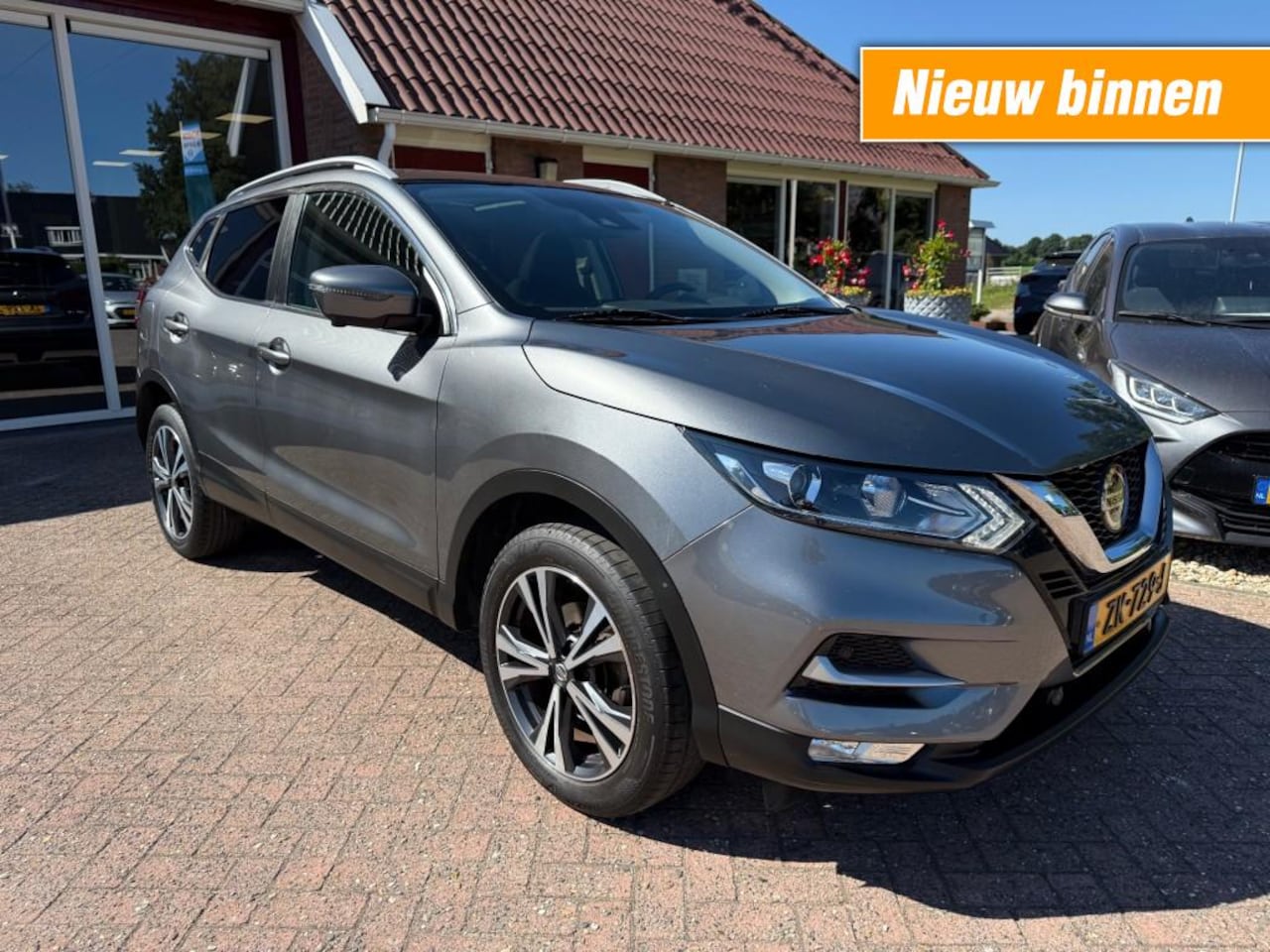 Nissan Qashqai - 1.3 DIG-T N-CONNECTA 140 PK! - AutoWereld.nl