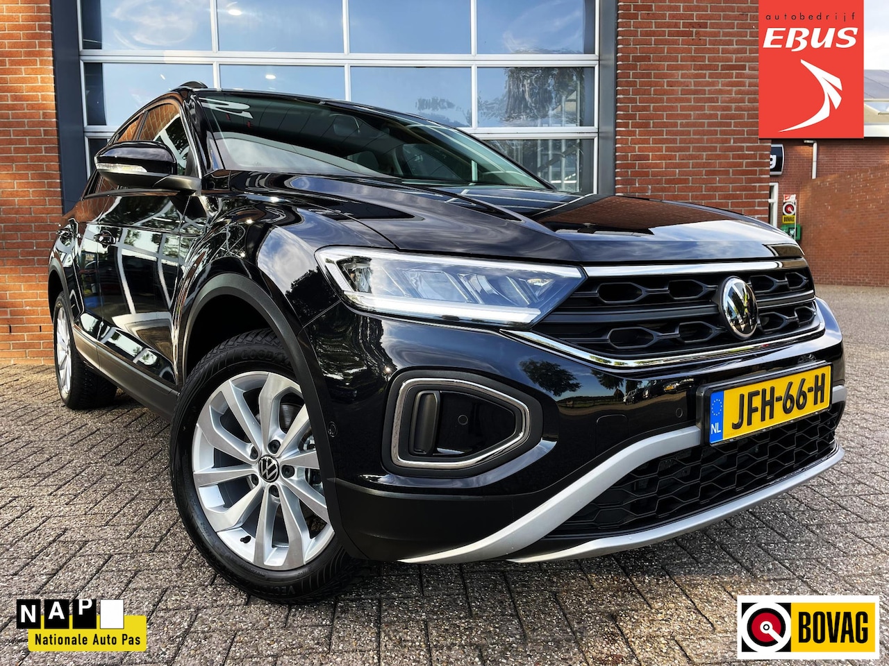 Volkswagen T-Roc - 1.5 TSI Life Edition 1.5 TSI Life Edition - AutoWereld.nl