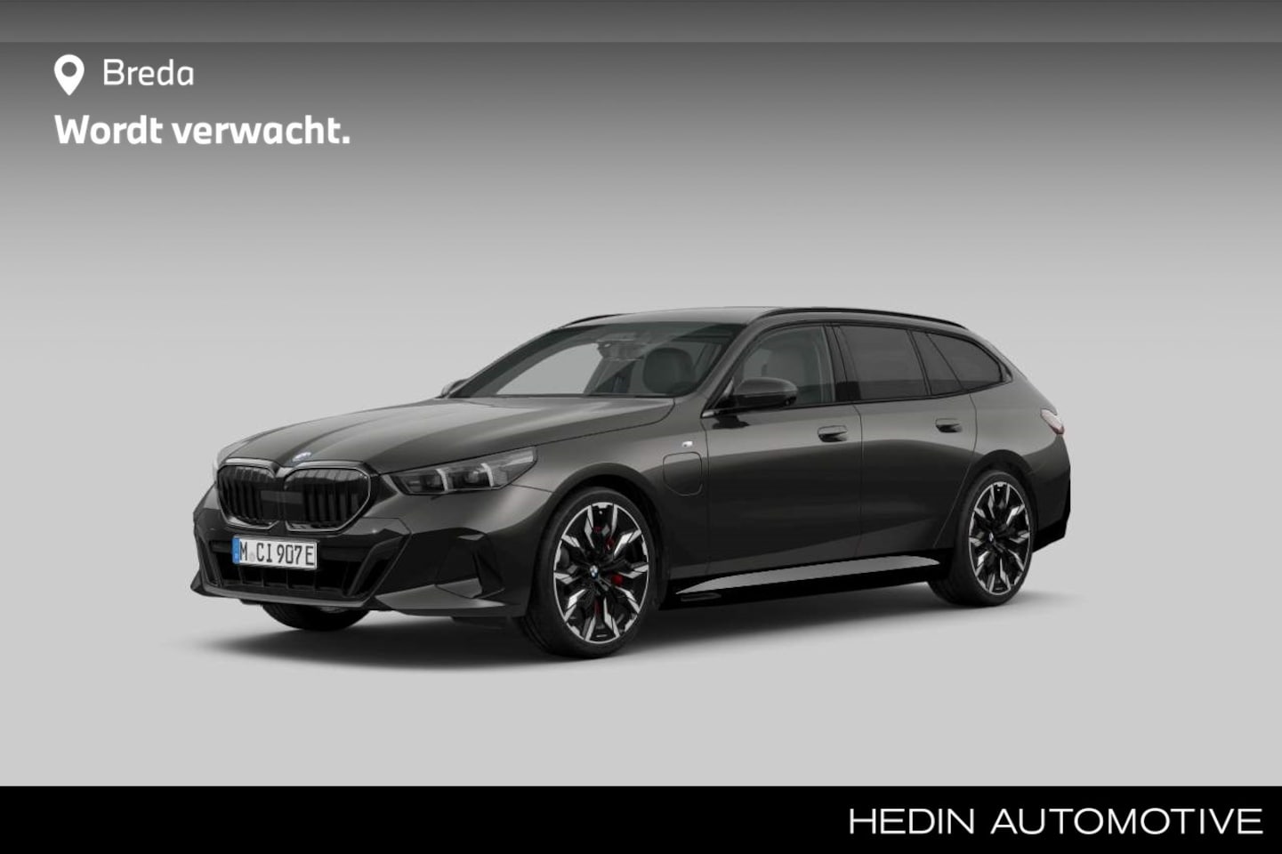 BMW 5-serie Touring - 530e M Sport Edition | M-Sportremsysteem Rot | BMW Iconic Glow exterieurpakket | Comfort A - AutoWereld.nl