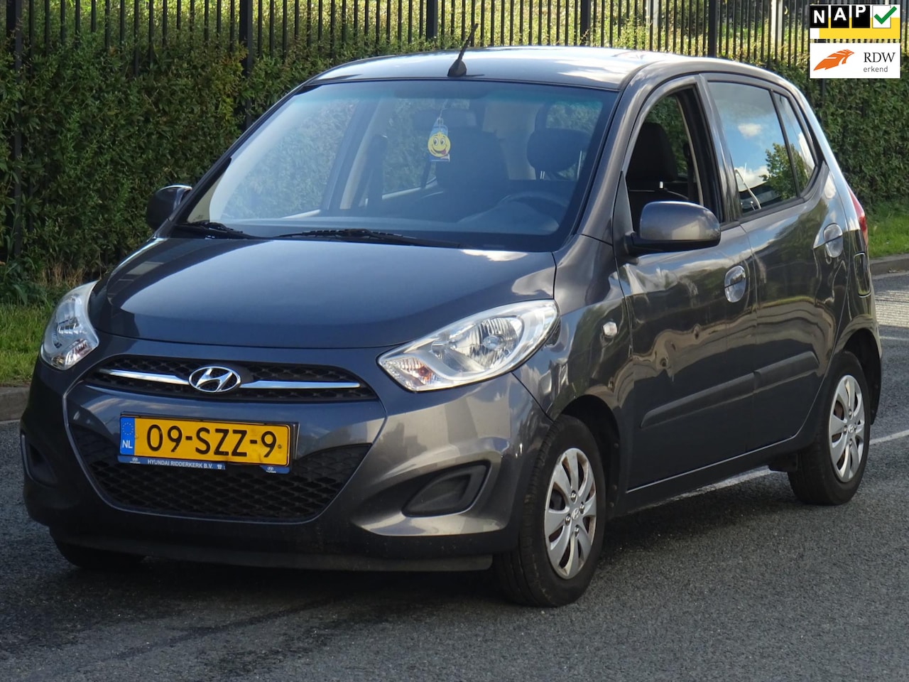 Hyundai i10 - 1.1 i-Drive Cool 104DKM NAP/AIRCO/ELEKRAM/APK 26 - AutoWereld.nl