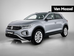 Volkswagen T-Roc - 1.5 TSI Life Edition 150 PK Automaat | Climate control | Navigatie | Camera | Ruiten getin