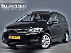 Volkswagen Touran - 1.5 TSI 150pk Automaat Comfortline Business 7-Pers 1e Eig. Dealer OH Pano/Camera/Keyless/V