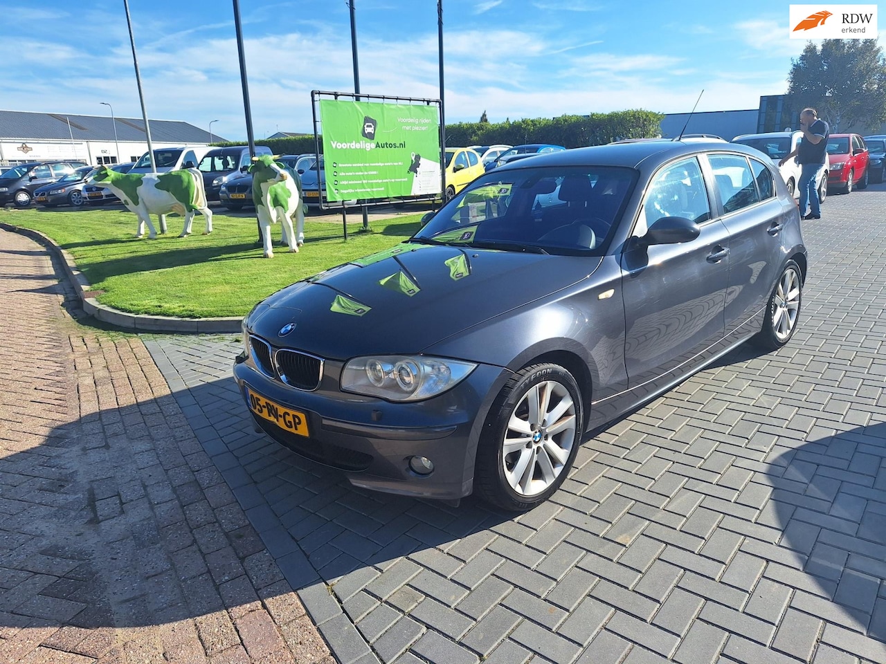 BMW 1-serie - 118i High Executive / Goede auto / APK mei 2026 - AutoWereld.nl