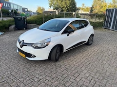 Renault Clio - 1.5 dCi ECO Night&Day Airco Parking sensor