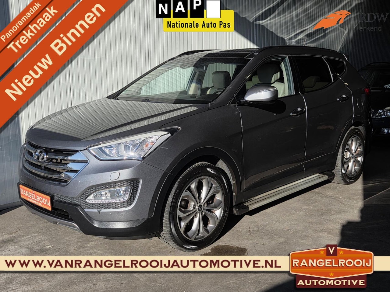 Hyundai Santa Fe - 2.4i GDI 4WD i-Catcher 2.4i GDI 4WD i-Catcher, pano, trekh., leer + mem., 19" lmv - AutoWereld.nl