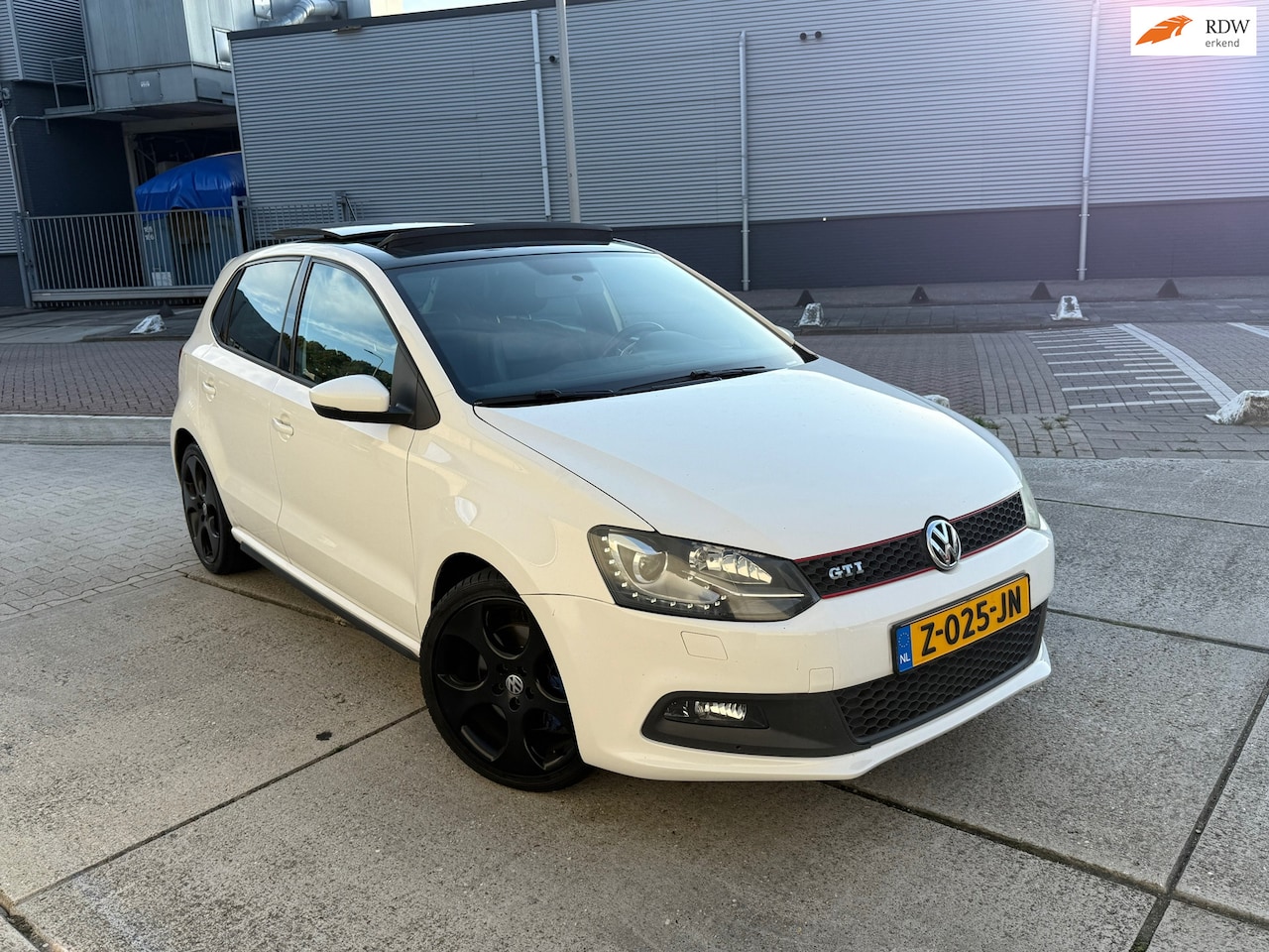 Volkswagen Polo - 1.4 TSI GTI AUTOMAAT Panorama Clima - AutoWereld.nl