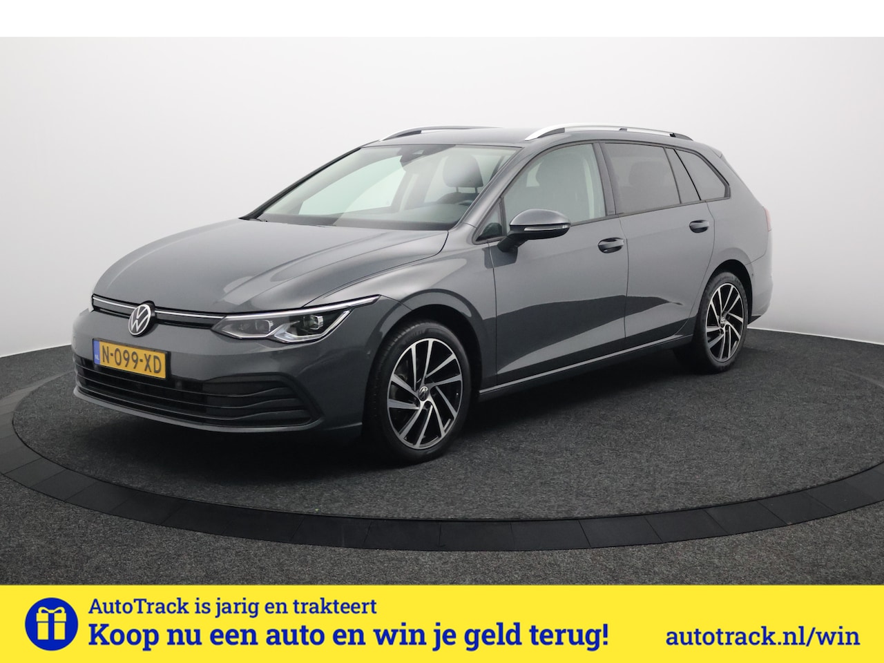 Volkswagen Golf Variant - 1.0 eTSI Automaat Life Business | Navigatie | Stoelverwarming | Sfeerverlichting - AutoWereld.nl