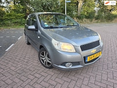 Chevrolet Aveo - 1.2 16V LS B-clever Airco rijd en schakelt goed