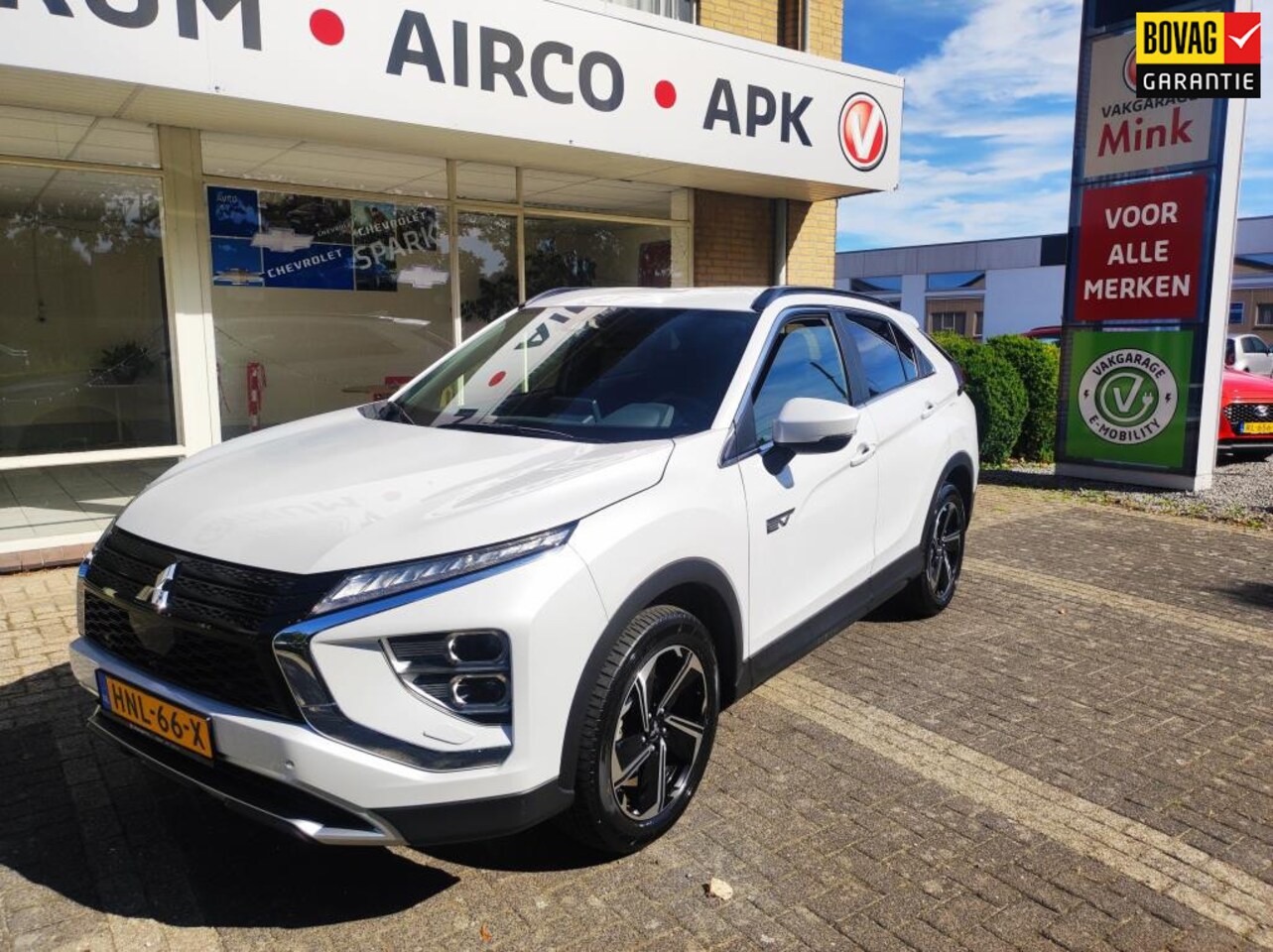 Mitsubishi Eclipse Cross - 2.4 PHEV Intense weinig km!! Supercompleet - AutoWereld.nl