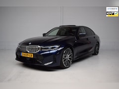 BMW 3-serie - 330e M-Sport Performance M-SPORTSTOELEN / SCHUIFDAK / HARMAN-KARDON / CARBON / NAP / CARPL
