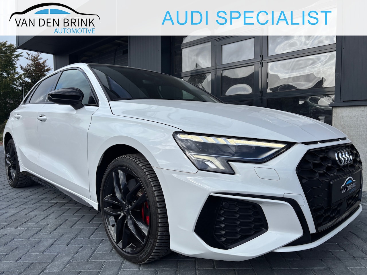Audi A3 Sportback - 40 TFSI e-tron S-line Black Pano - AutoWereld.nl