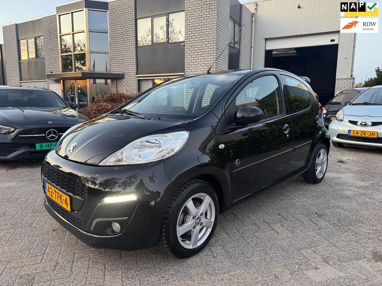 Peugeot 107 - 1.0 Envy Airco Elektr Ramen Nap - AutoWereld.nl