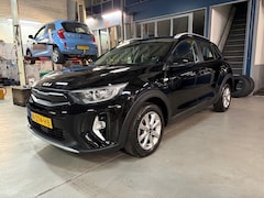 Kia Stonic - 1.0 T-GDi 100pk DynamicLine | Apple carplay / Android auto | Navigatie | Cruise control |
