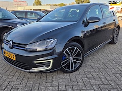 Volkswagen Golf - 1.4 TSI GTE Connected Series