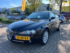 Alfa Romeo 147 - 1.6 T.Spark Progression - Leder - Cruise