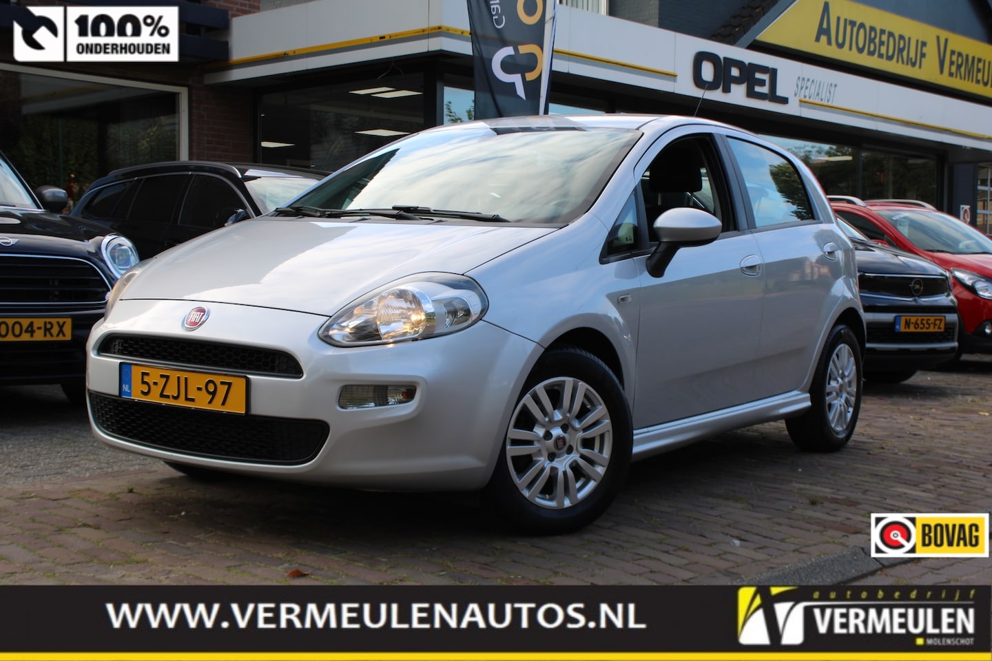 Fiat Punto - 0.9 TwinAir Turbo 100PK 5d Street + 15"/ Airco/ Cruise/ Navi/ NL auto - AutoWereld.nl