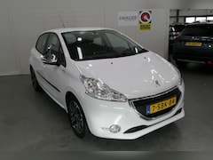 Peugeot 208 - 1.2 VTi 82PK 5D Urban Soul (Dealeronderhouden&Trekhaak)