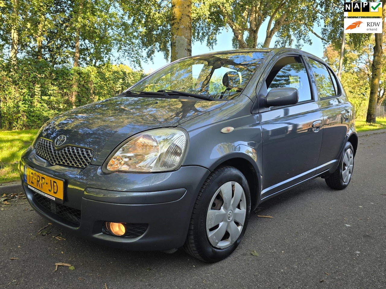 Toyota Yaris - 1.3 VVT-121dkm kmNw apk 5drs airco unieke kmstand! - AutoWereld.nl