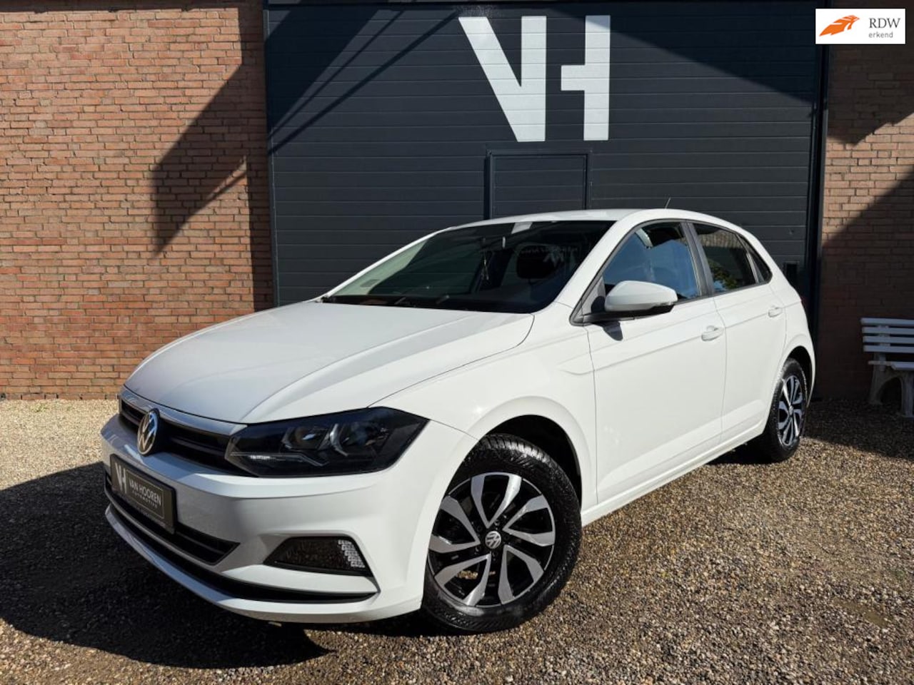 Volkswagen Polo - 1.0 MPI Comfortline | LAGE KILOMETERSTAND | LMV VELGEN | LIMITER | AIRCO | - AutoWereld.nl