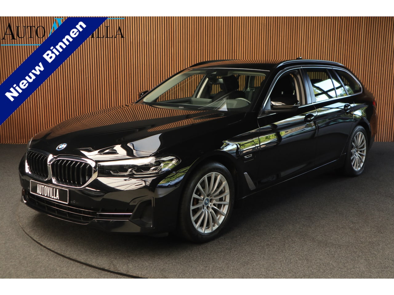 BMW 5-serie Touring - 520e VERWARMDE VOORSTOELEN-ELEC STOELEN-DAB-VIRTUAL - AutoWereld.nl