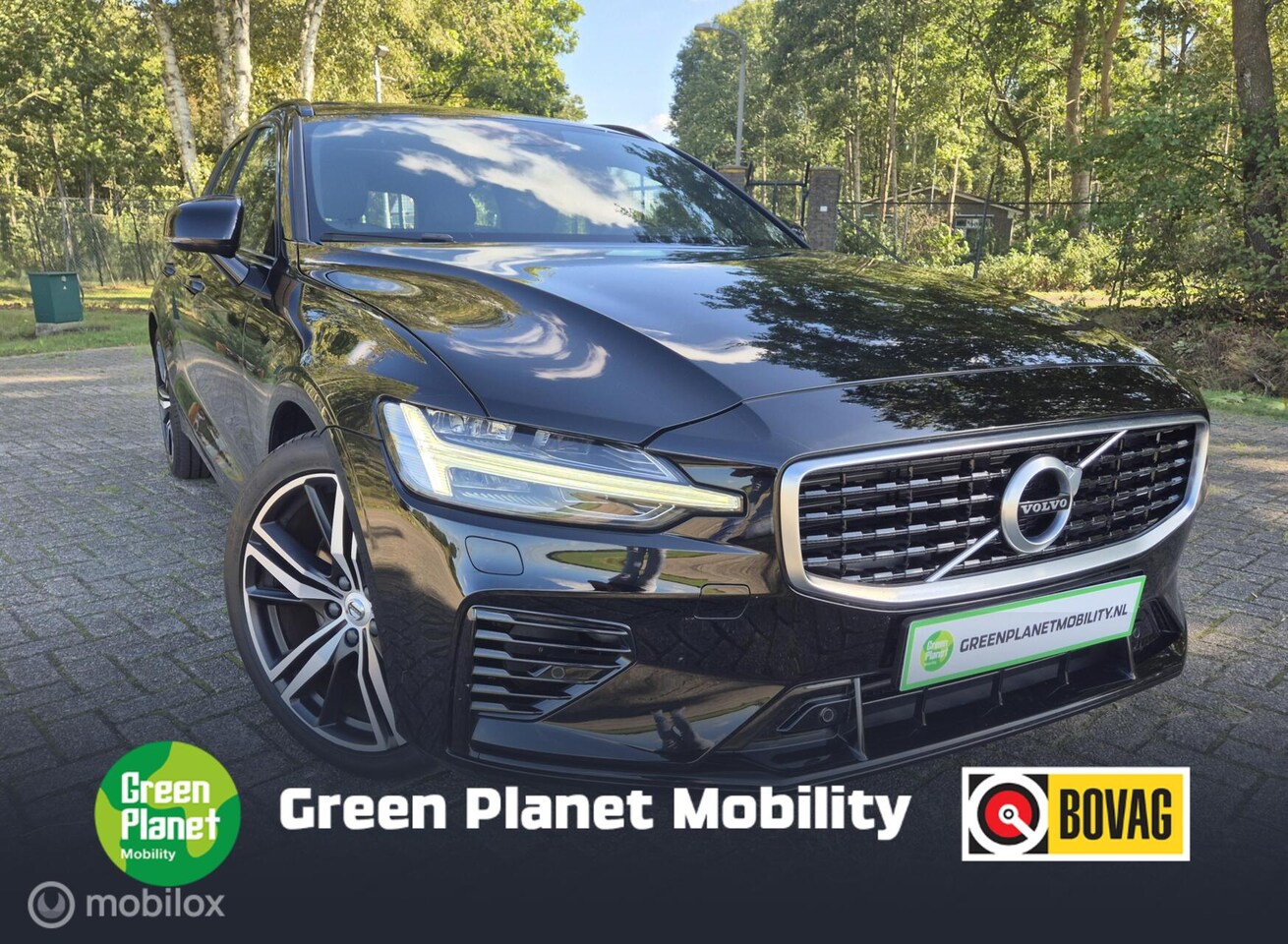 Volvo V60 - 2.0 T8 Recharge AWD R-Design|Pano|Leder - AutoWereld.nl