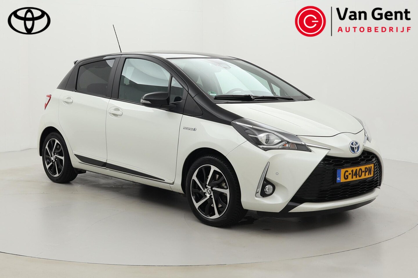 Toyota Yaris - 1.5 Hybrid Executive | Panoramadak | Fietsensteun | Leder | Navigatie | Stoelverwarming | - AutoWereld.nl