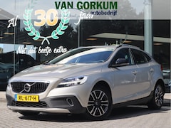 Volvo V40 Cross Country - 1.5 T3 Momentum Automaat
