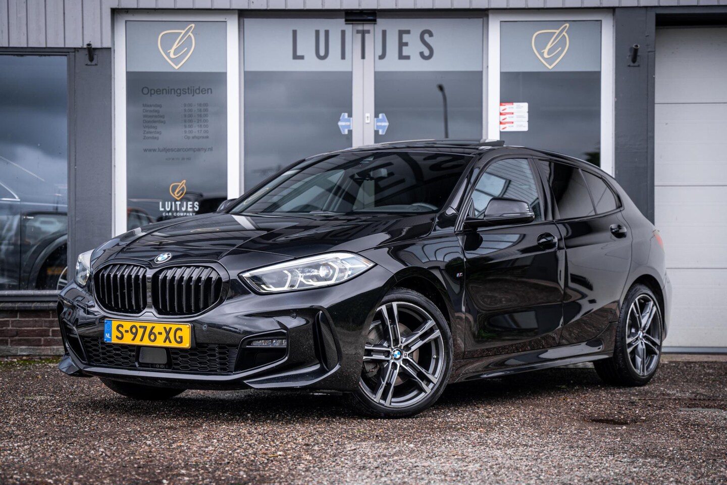 BMW 1-serie - 118i M-Sport I Org.NL I BTW I Pano I Carplay I Dealer-ond. I Stoel/Stuurverw. - AutoWereld.nl