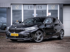 BMW 1-serie - 118i M-Sport I Org.NL I BTW I Pano I Carplay I Dealer-ond. I Stoel/Stuurverw
