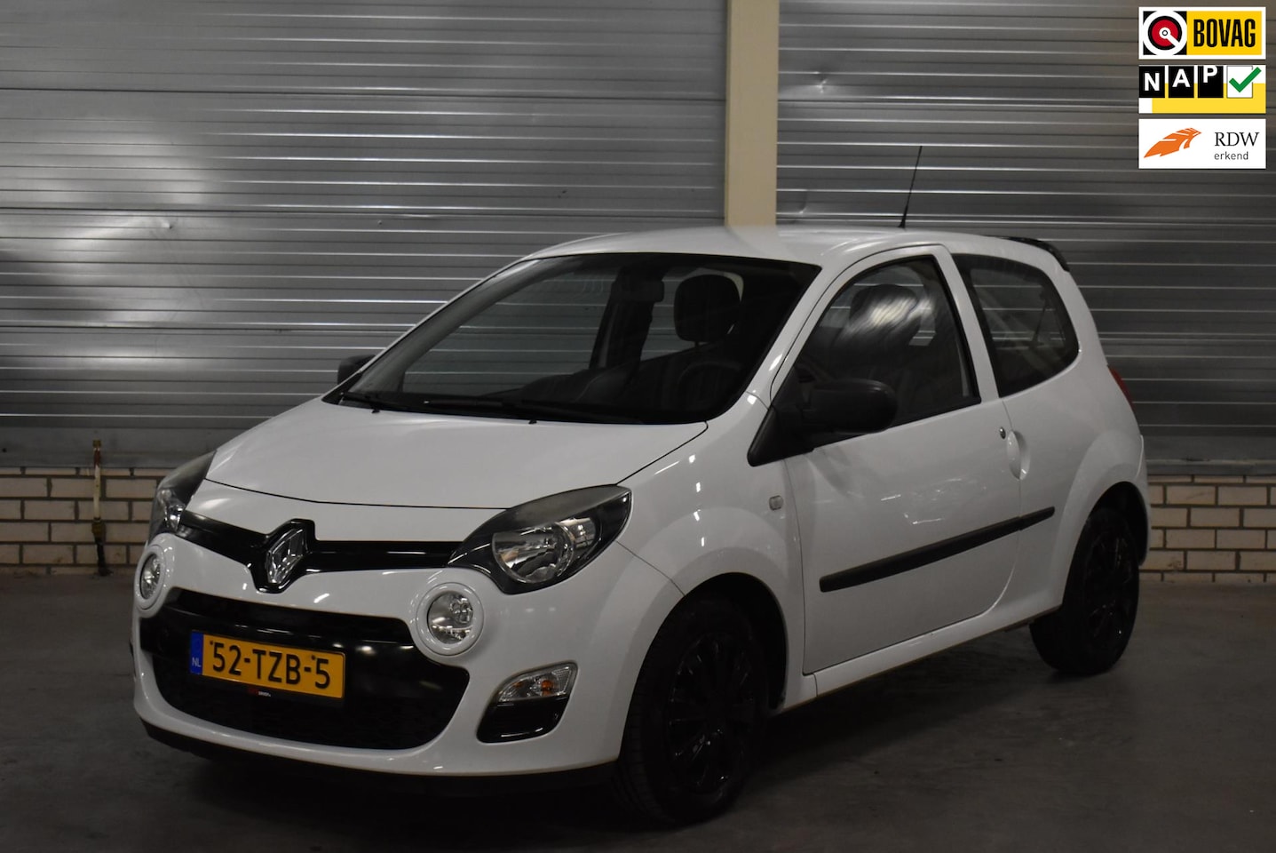 Renault Twingo - 1.2 16V Authentique 58.000K!!!!! + Bluetooth - AutoWereld.nl