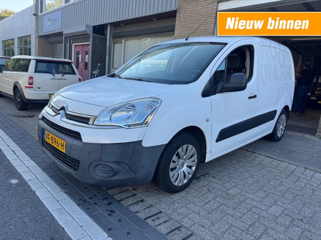 Citroën Berlingo - 1.6 e-HDI 500 Club Economy 2de eig. 3PERS AIRCO NAP - AutoWereld.nl