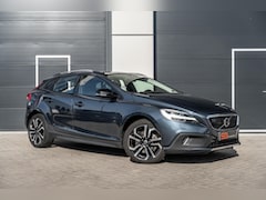 Volvo V40 Cross Country - 2.0 D2 Leder|Dodehoek|Cam|Navi|PANO