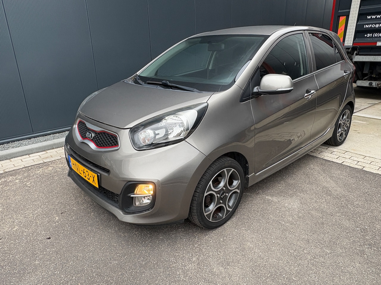 Kia Picanto - 1.2 CVVT R-SportbyKia - AutoWereld.nl
