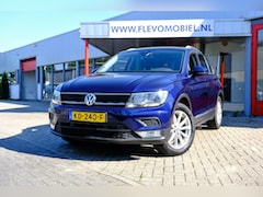 Volkswagen Tiguan - 2.0 TDI 150PK Comfortline Navi|Clima|PDC|Trekhaak Wegkl