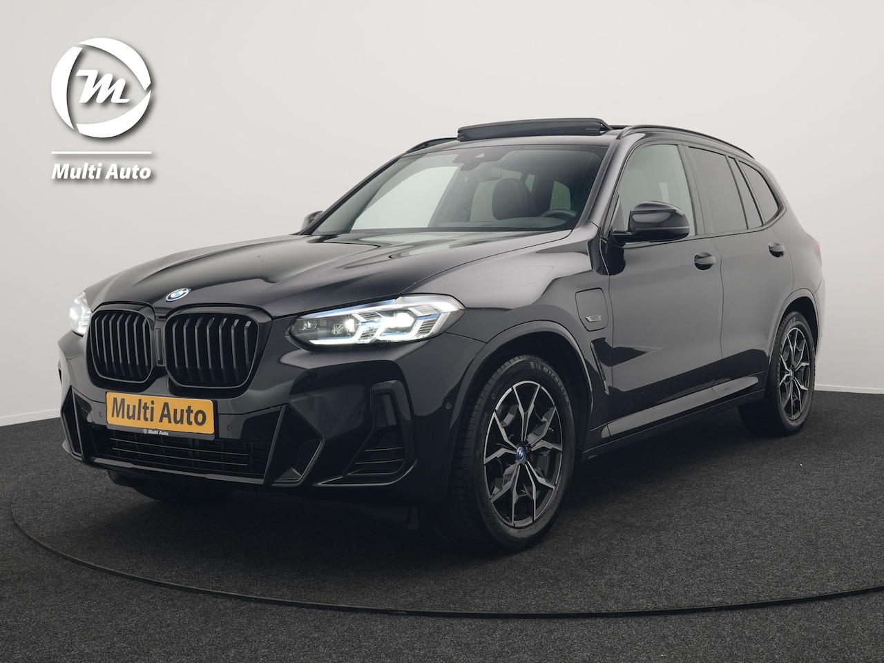 BMW X3 - xDrive30e M Sport Plug In Hybrid 293pk Dealer O.H PHEV | Trekhaak Af Fabriek | Panodak | H - AutoWereld.nl