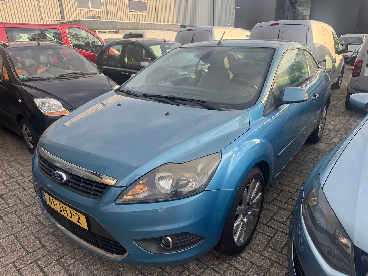 Ford Focus Coupé-Cabriolet - 1.6 Titanium LEDER CLIMA RIJDT GOED ORIG NL NAP - AutoWereld.nl