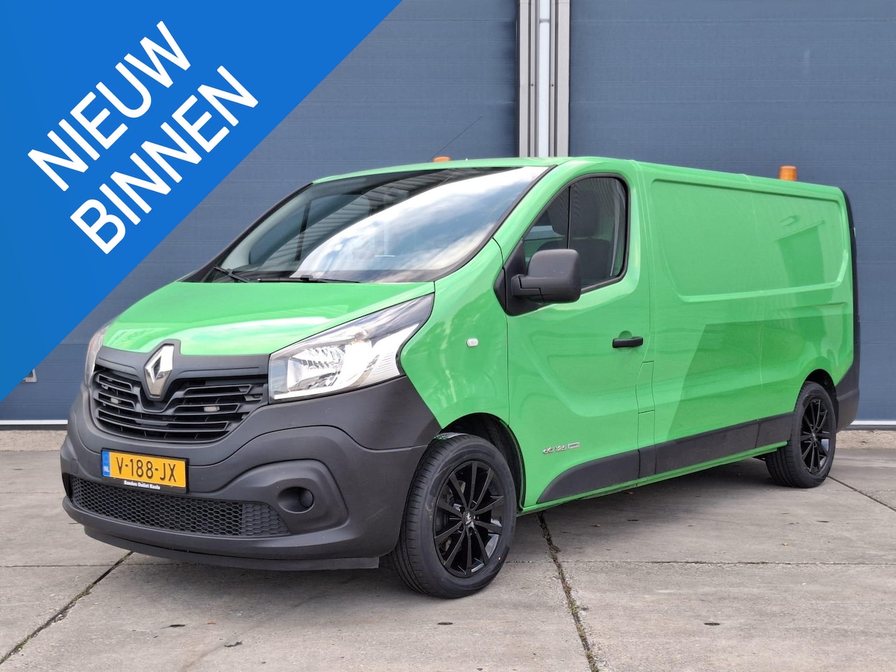 Renault Trafic - 1.6 dCi T29 L2H1 Comfort Energy AIRCO / CRUISE CONTROLE / NAVI / CAMERA / TREKHAAK - AutoWereld.nl