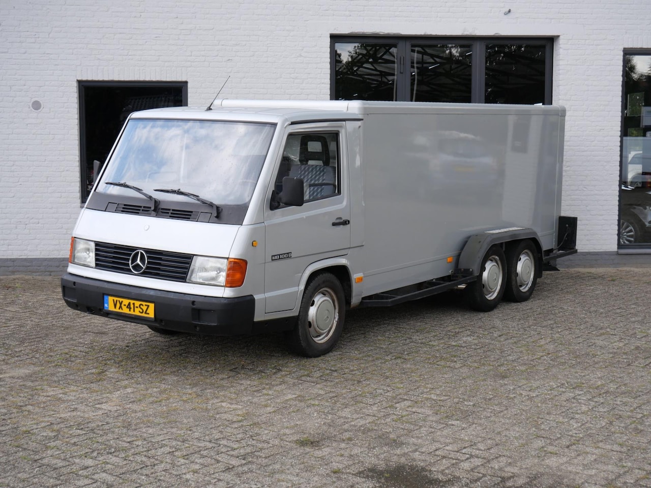 Mercedes-Benz MB 100 - MC 42 AL-KO Dubbel As Marktwagen Marge Nieuwe Apk - AutoWereld.nl