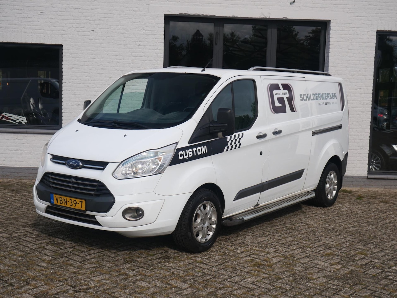 Ford Transit Custom - 310 2.2 TDCI L2H1 Ambiente Airco 2x shuifdeur - AutoWereld.nl