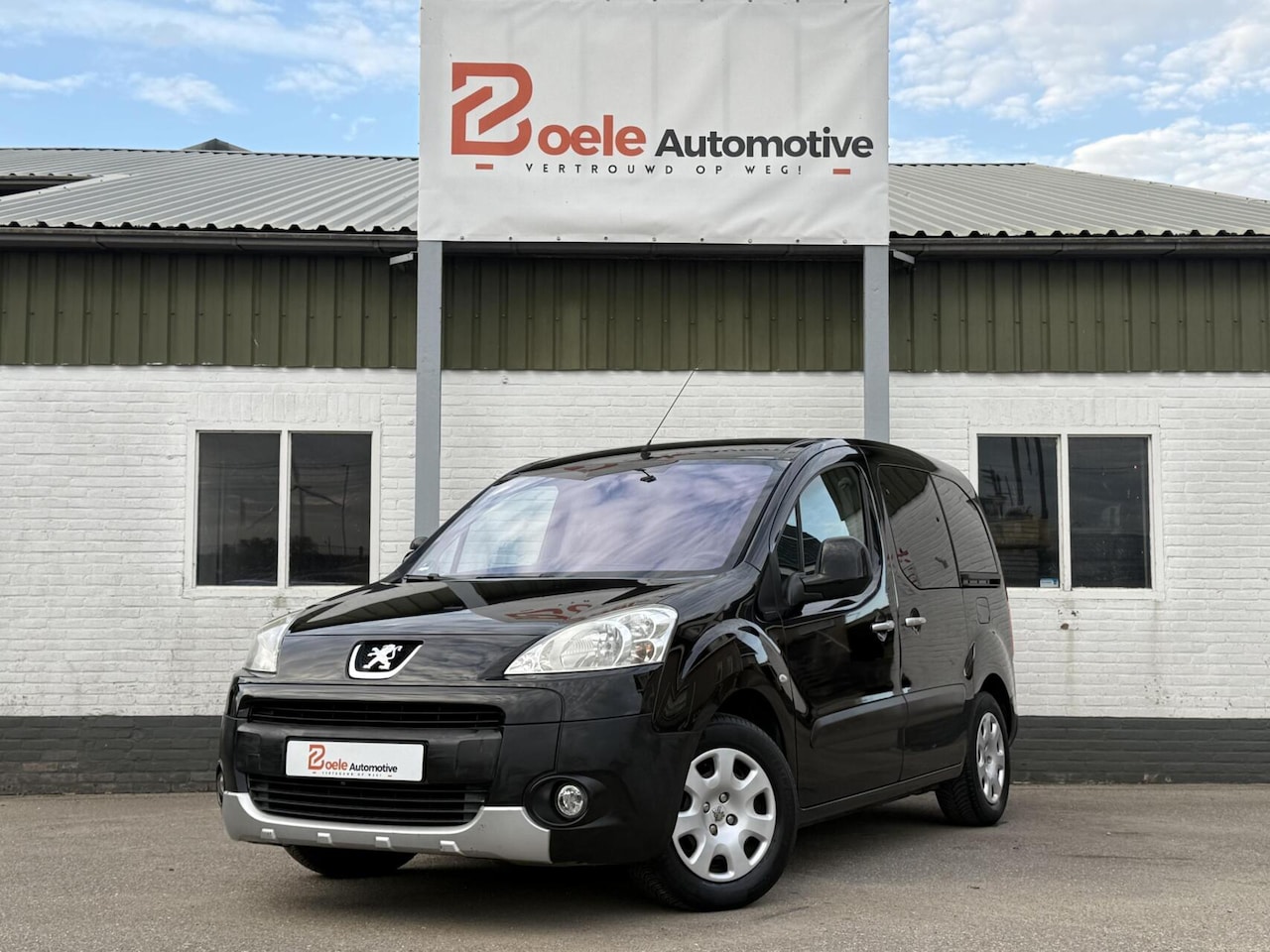 Peugeot Partner Tepee - 1.6 XT / Distributie V.V. / Nwe Koppeling / 2x Schuifdeur - AutoWereld.nl