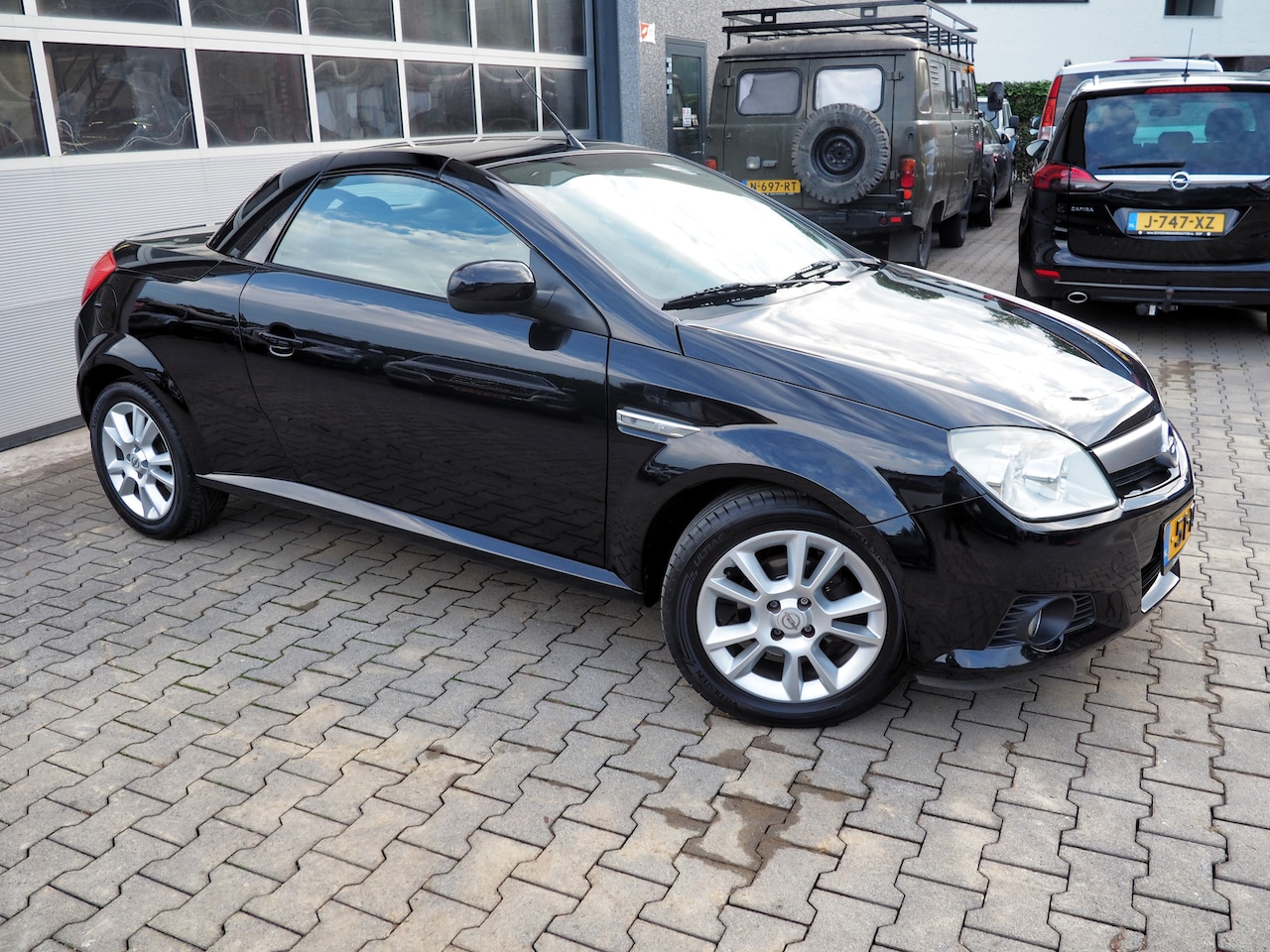 Opel Tigra TwinTop - 1.4 Sport AIRCO LEDER STOELVERW. LM VELGEN