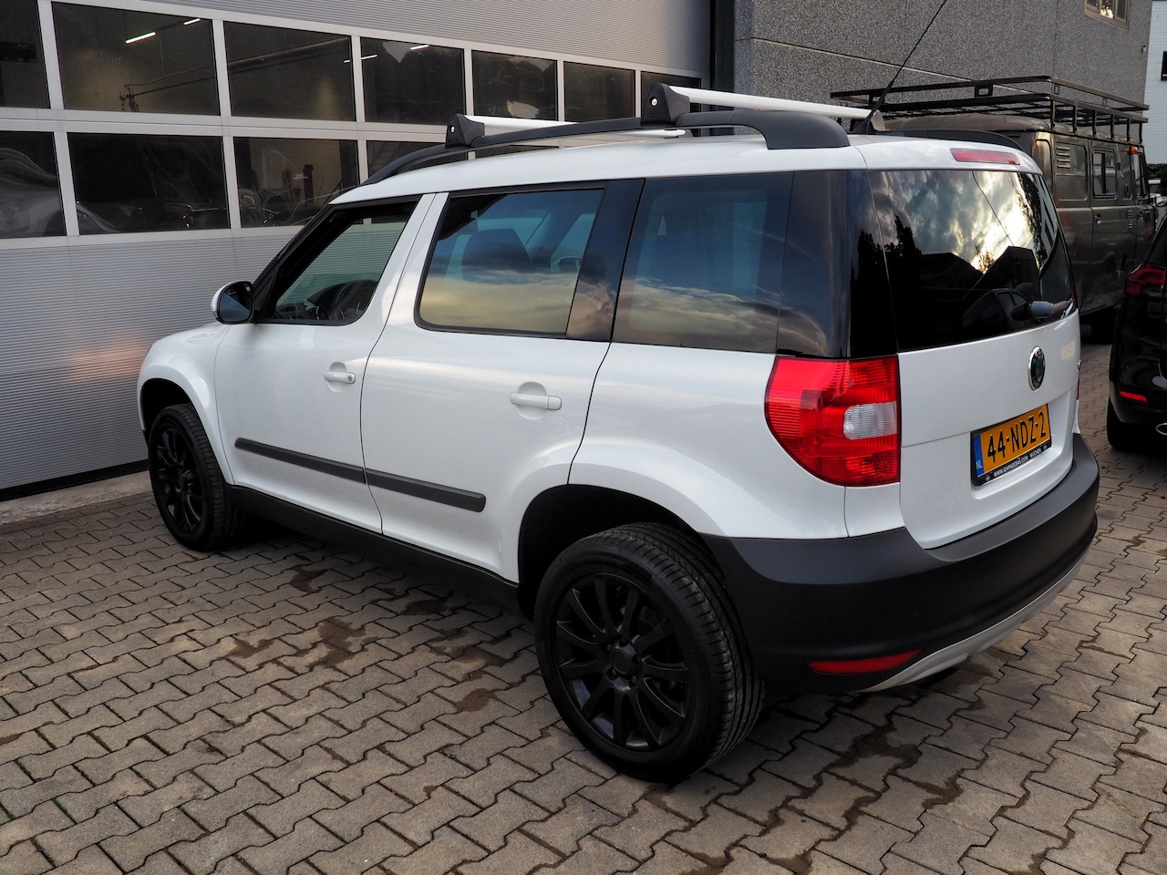 Skoda Yeti - 1.2 TSI Ambition AIRCO CRUISE LM VELGEN